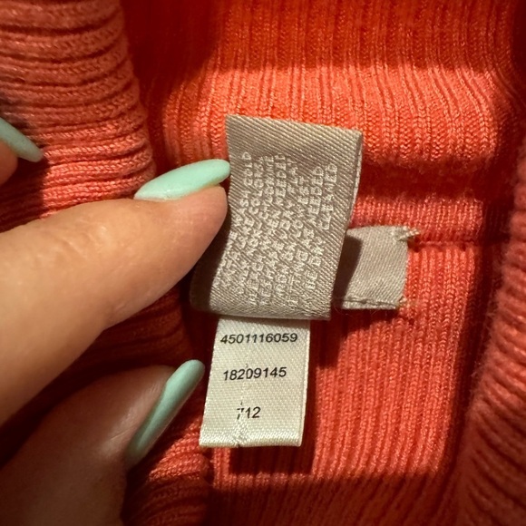 Chico’s Soft Orange Turtleneck Sweater Size 1 (M) - Picture 9 of 13